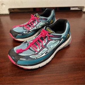 Topo Magnifly Blue/Ice Running Shoe/Sneaker US Size 7 EUR 38 UK 5